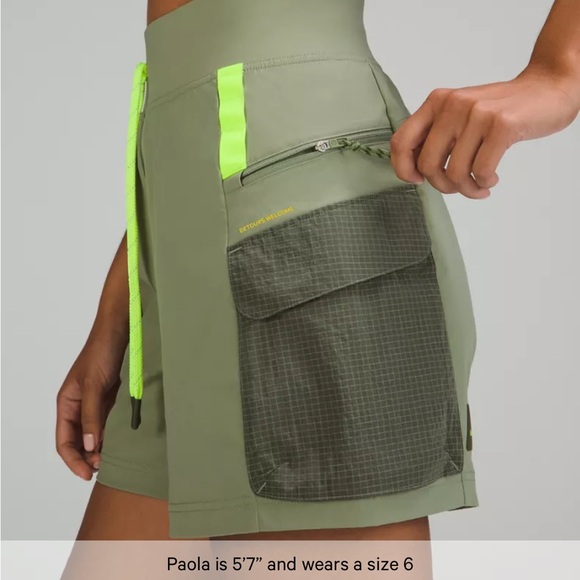 Lululemon Multi-Pocket Cargo High-Rise Hiking Short 5" size 10 - Picture 8 of 13